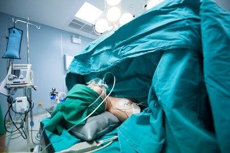 Surgeon Perforates Patient&#8217;s Bowel During C-Section
