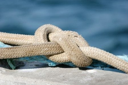 Ship Worker Gets Mesothelioma From Using Asbestos Rope