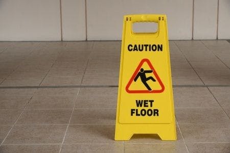 Human factors expert advises on slip and fall that leaves man partially disabled