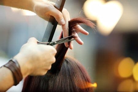 Cosmetology Expert Opines on Chemical Burns From Hair Treatment