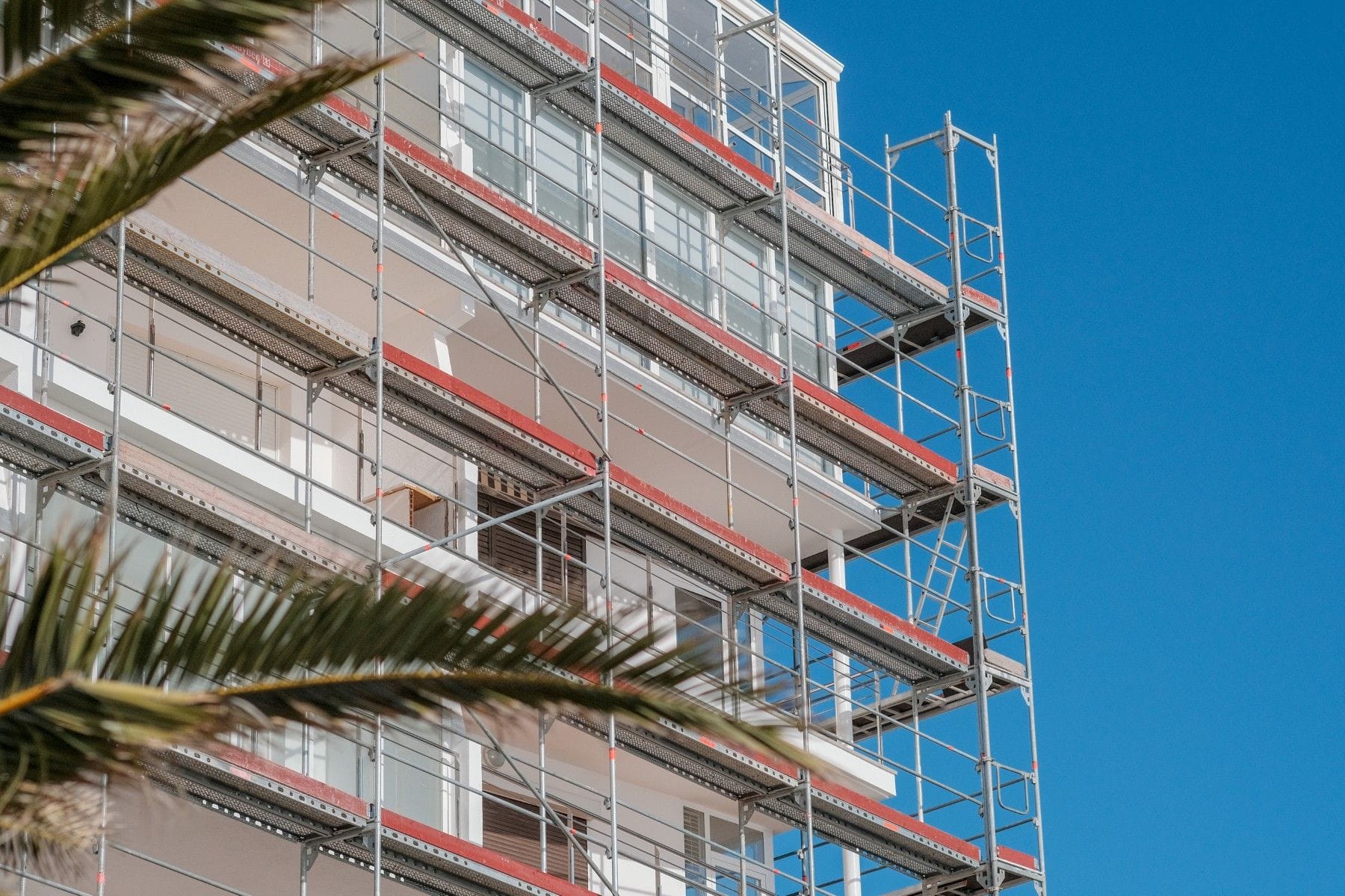 $20.7M Verdict for Guest Hit by Falling Scaffold Debris