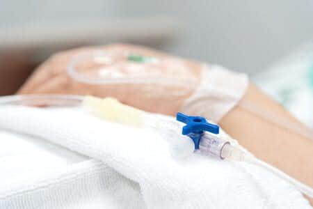 ER Nurse Misses Vein During IV Placement Causing Infiltration Burns