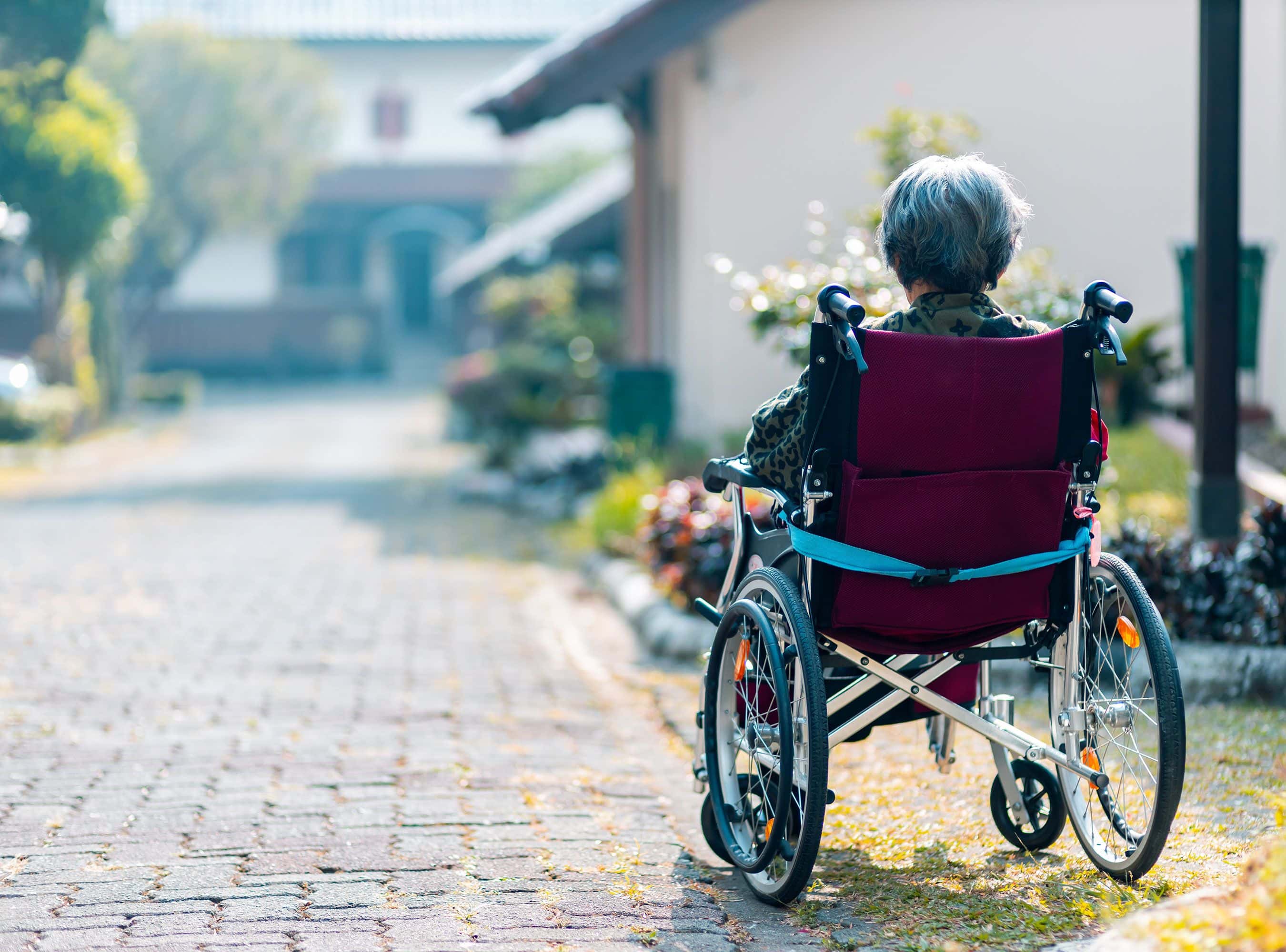 Surgeon’s Failure to Diagnose Bone Infection Allegedly Causes Patient’s Paraplegia