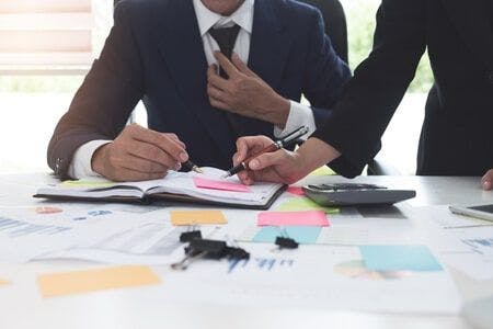 Revenue Management Expert Evaluates Contract Dispute