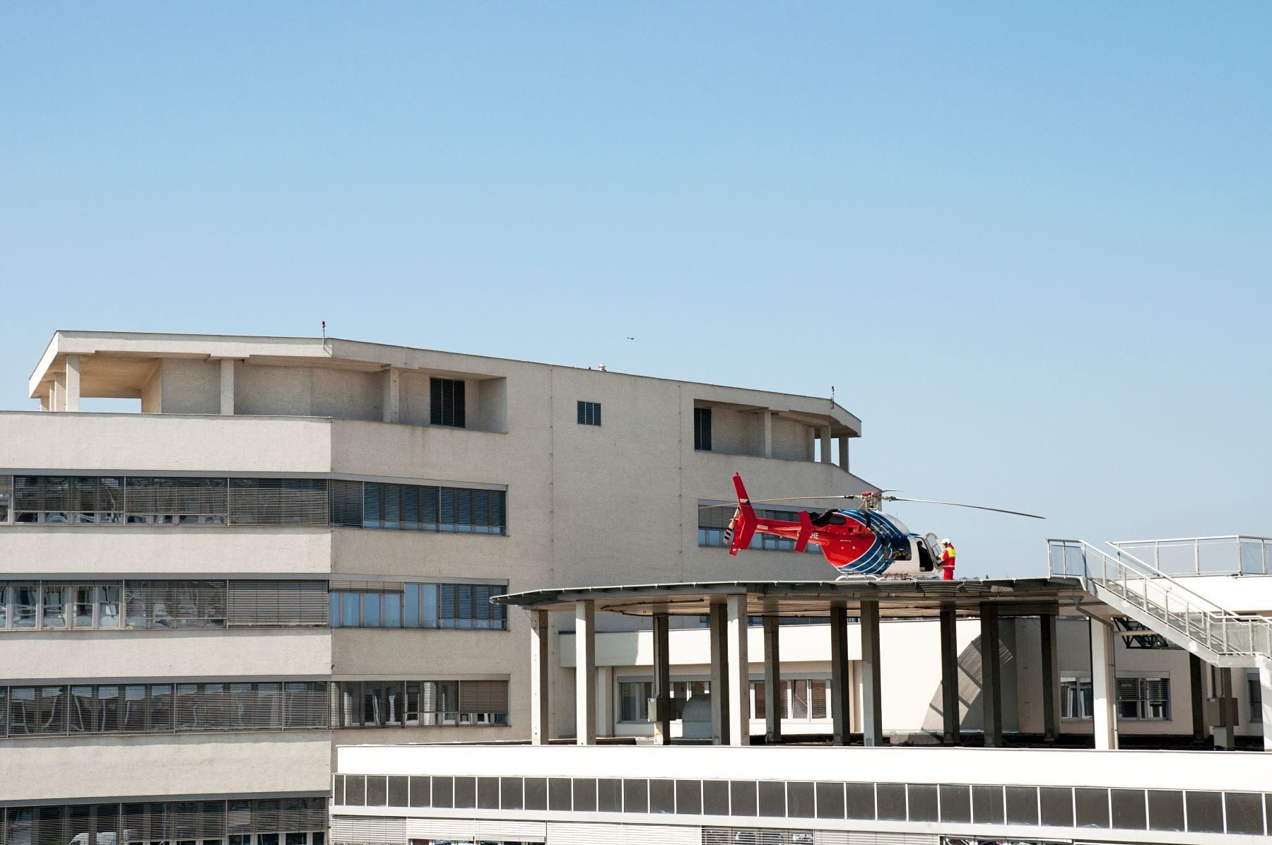 Helicopter on hospital roof