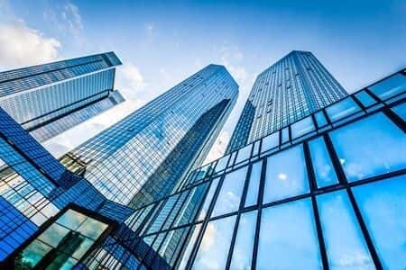 Office Building Safety Expert Comments on Dangerous Conditions in Building Atrium
