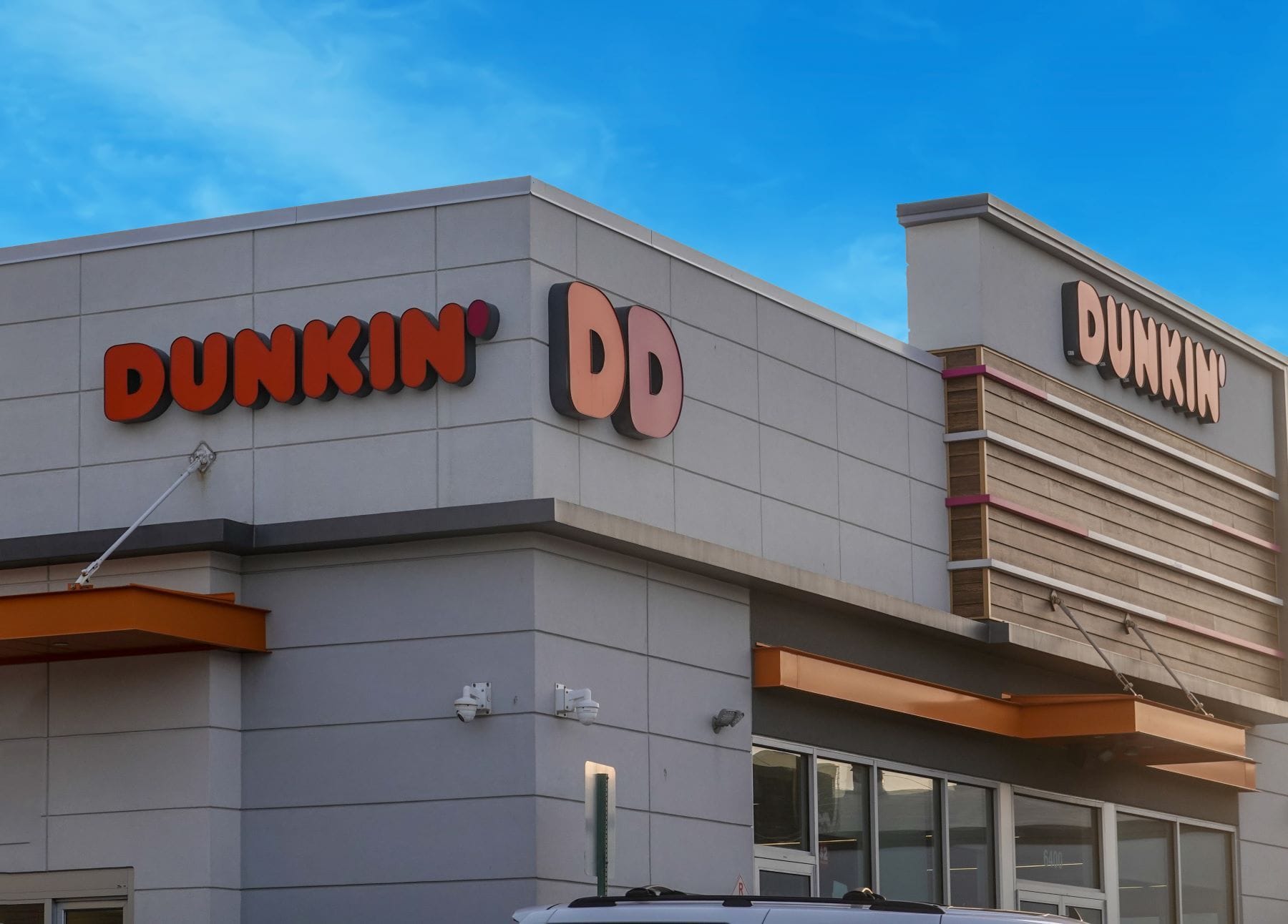 Dunkin Donuts exterior