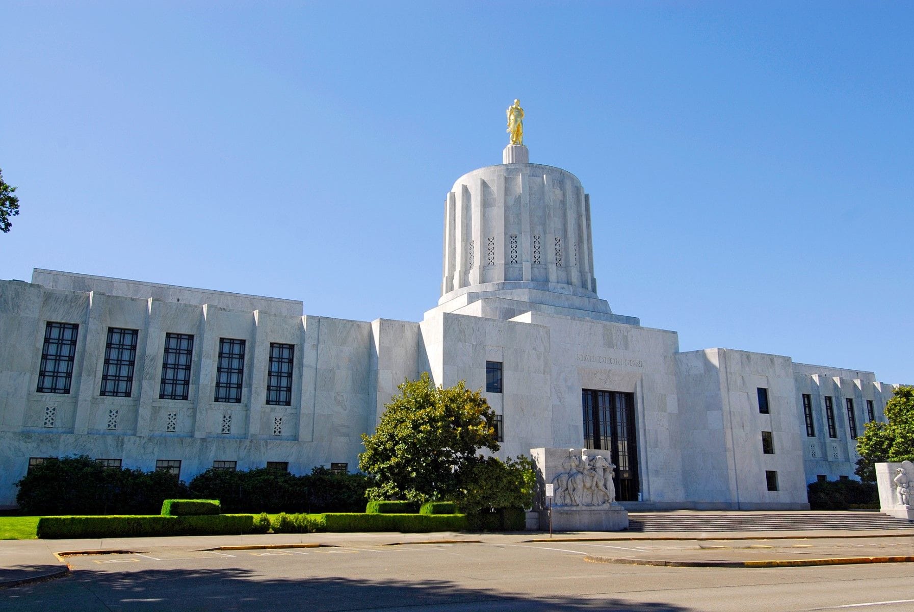 Oregon capitol