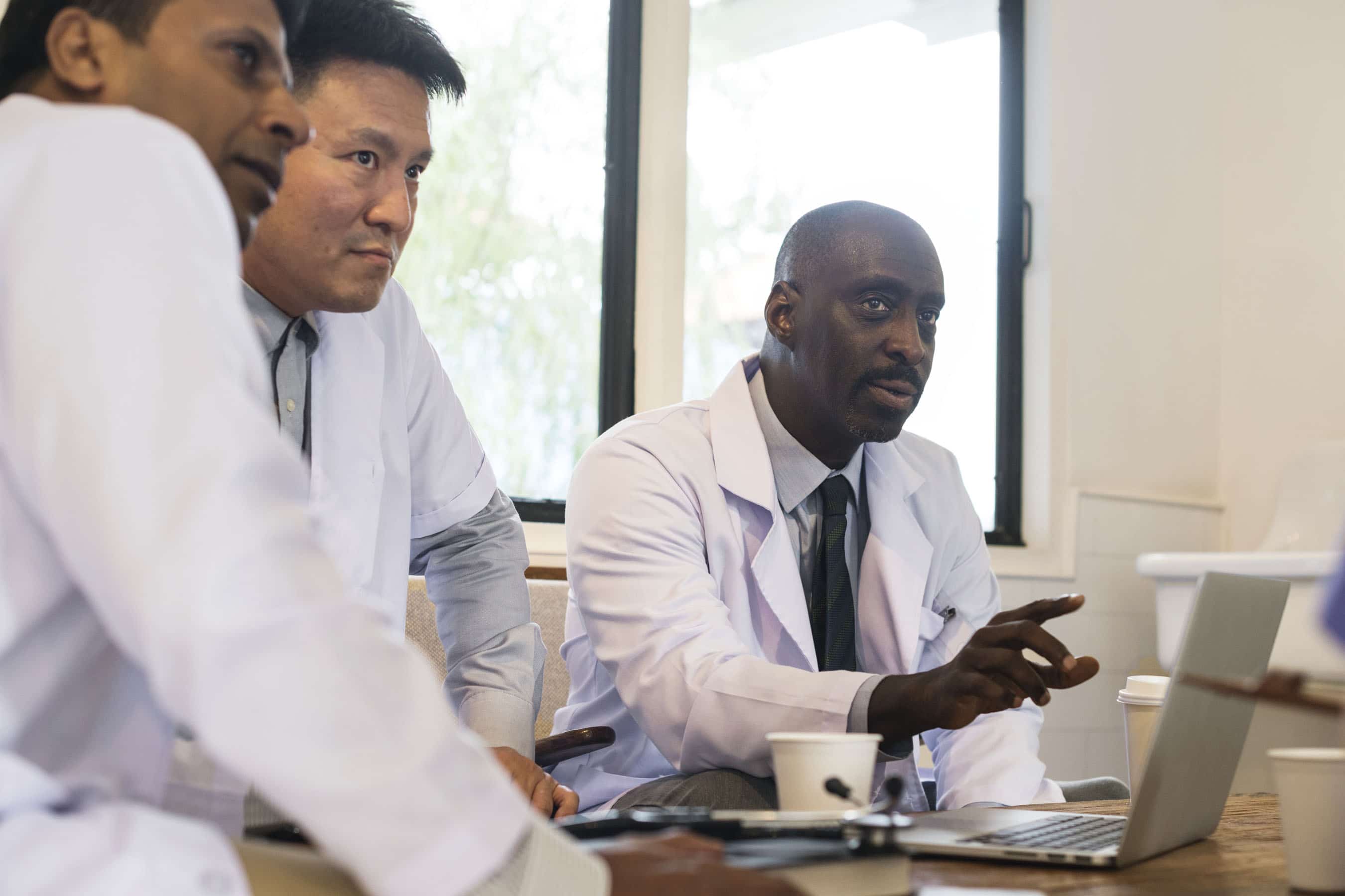 How a Solo Practitioner Gained Hometown Recognition with Medical Expert Consultations