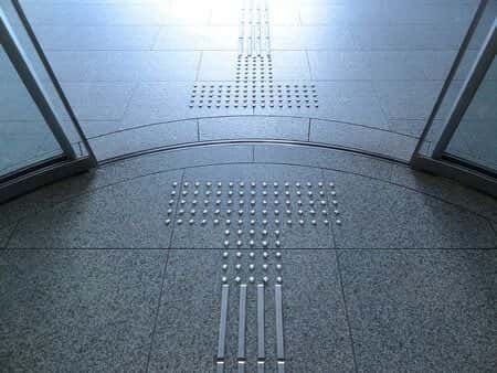 Automatic Door Safety Expert Evaluates Fatal Injuries Caused by Door Malfunction