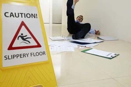 Accident reconstructionist advises on slip and fall in retail setting
