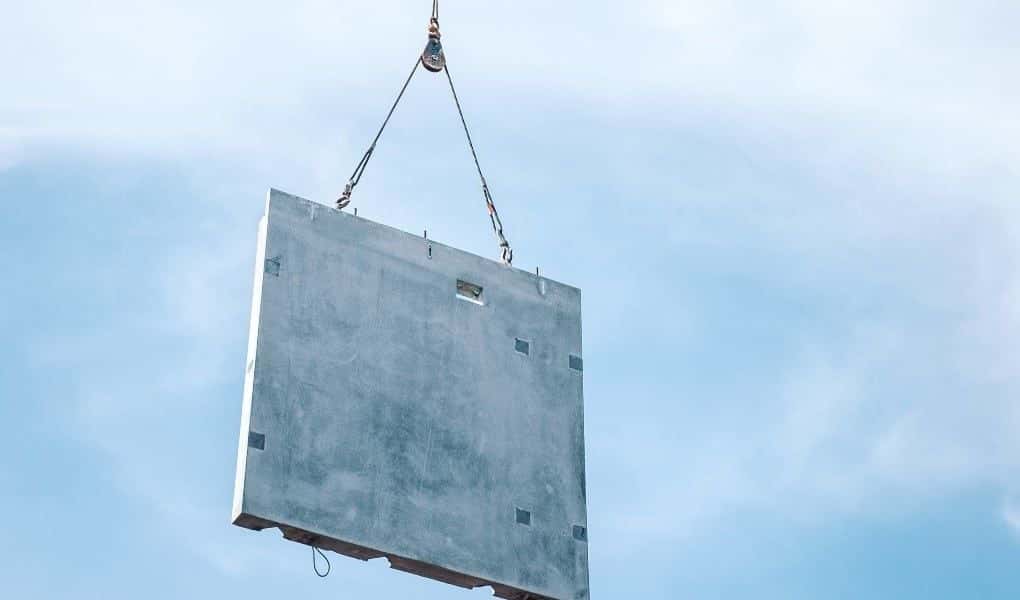 3,000 Pound Concrete Slab Crushes Construction Worker