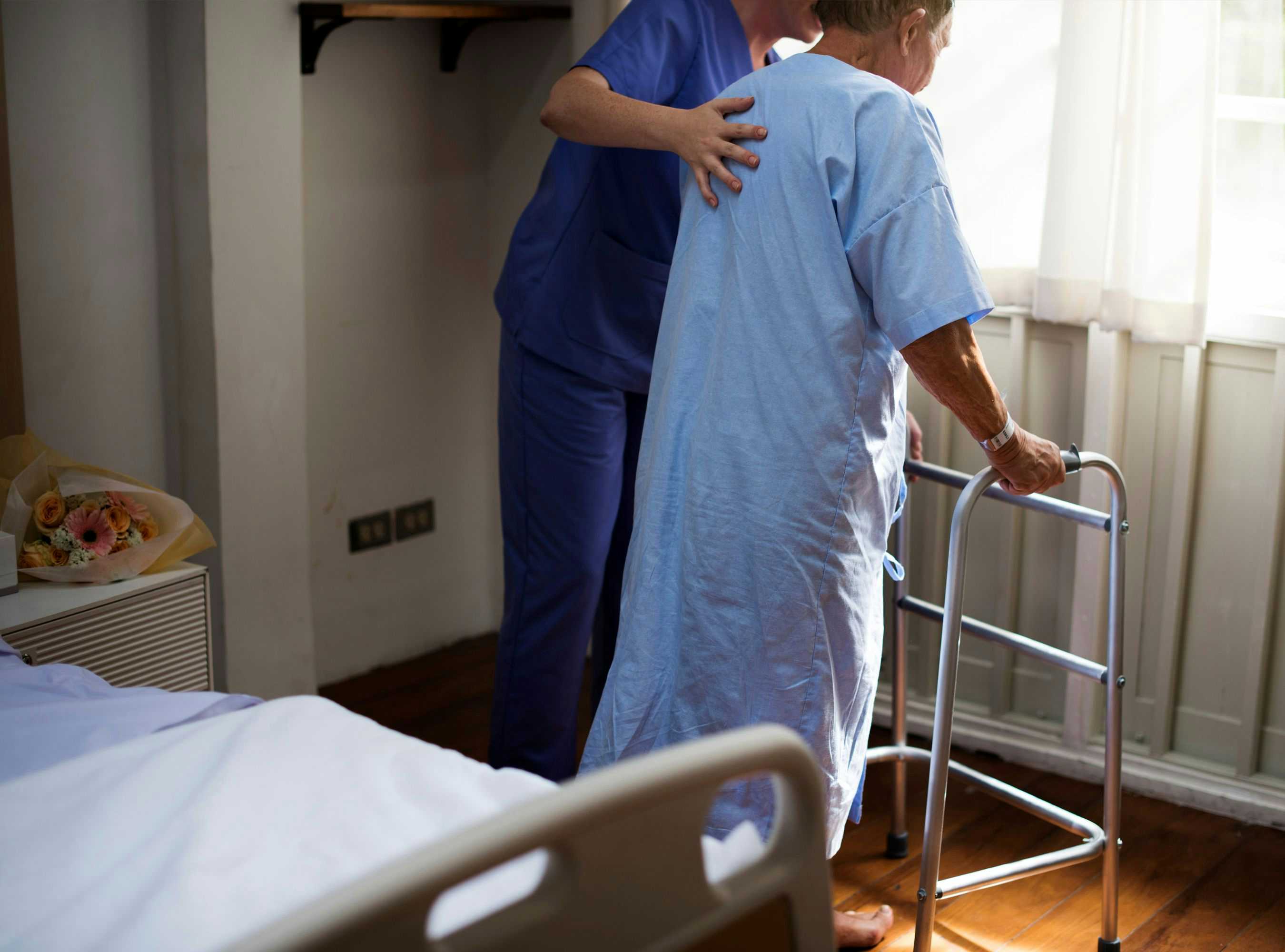 Nursing Home Expert Permitted to Opine on Eldercare Standards Despite Medical Overlap