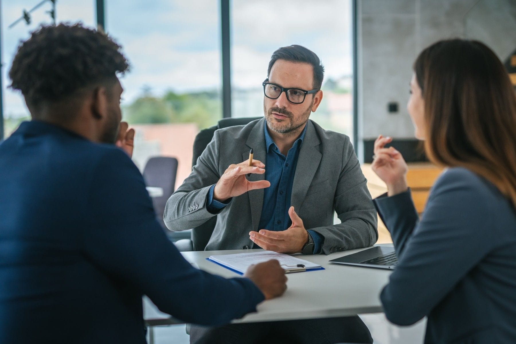 finance expert witness