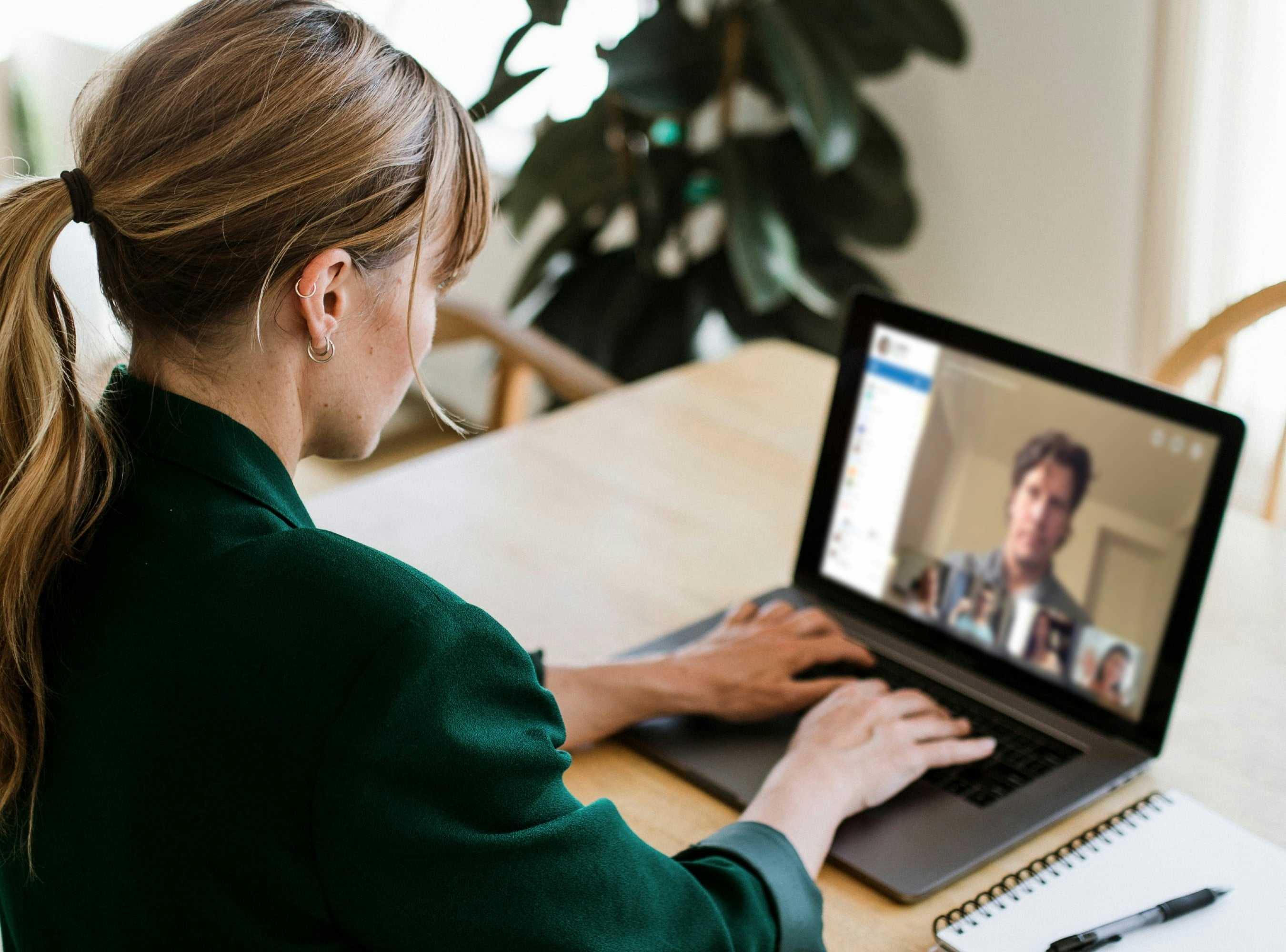 Working with Experts Remotely: Tips, Tech, and Best Practices