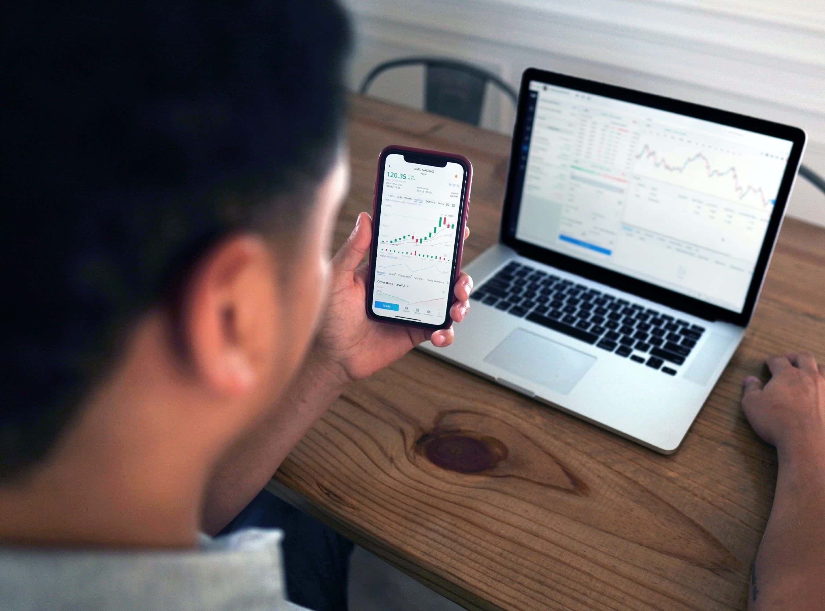 FINRA Expert Allegedly Oversteps by Offering Legal Conclusions