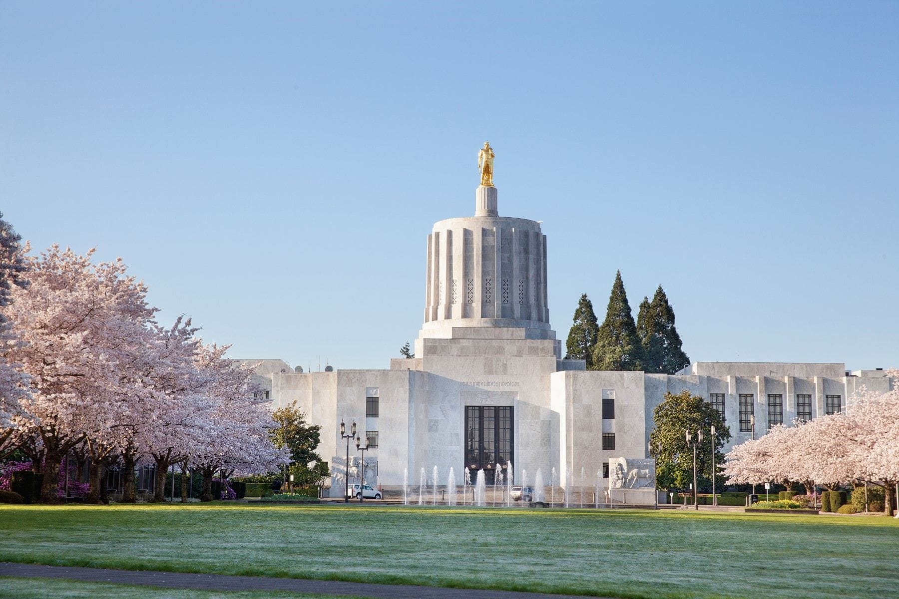 Oregon capitol